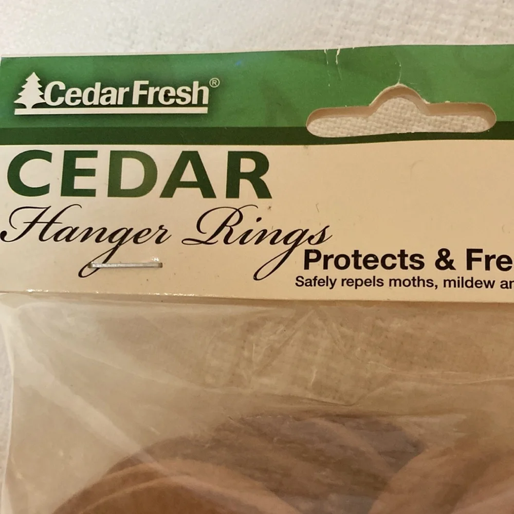 CEDAR BRAND NEW HANGER RINGS